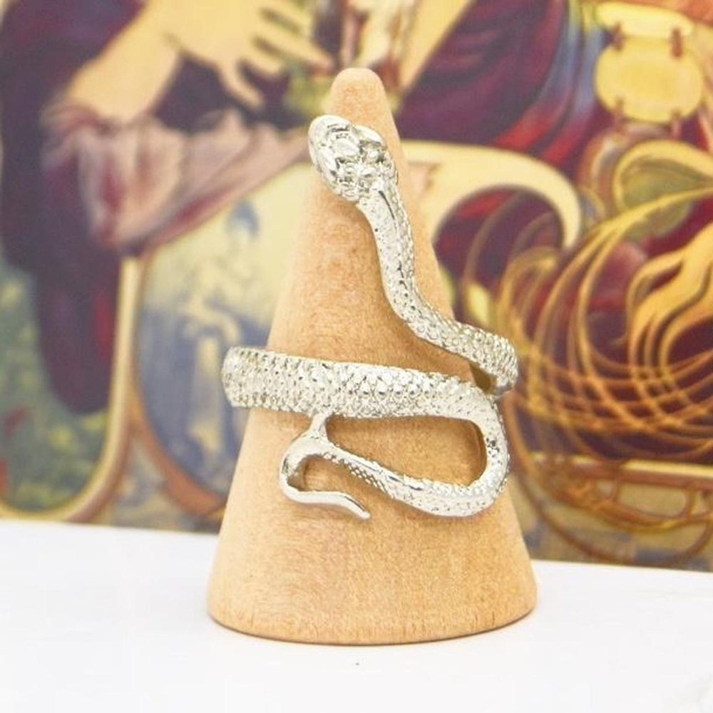 Small Textured Snake Band - Picture 3 of 3